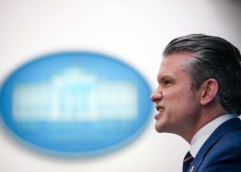 Los demócratas presentan artículos de acusación contra Pete Hegseth