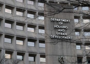 Nueva propuesta de HUD apunta a la protección de viviendas para personas trans