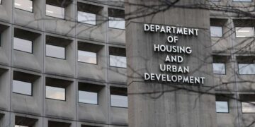 Nueva propuesta de HUD apunta a la protección de viviendas para personas trans