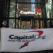 Protesta apunta a Capital One para exigir que el banco ponga fin a los préstamos a una empresa de armas israelí