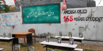 Trump amenaza con cometer crímenes de guerra si Irán mantiene el bloqueo sobre el estrecho de Ormuz