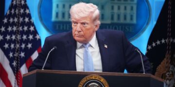 Trump califica de “noticias falsas” el informe fáctico de CNN sobre la declaración de alto el fuego de Irán