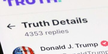 Trump comparte transcripción de podcast racista llena de ataques a inmigrantes