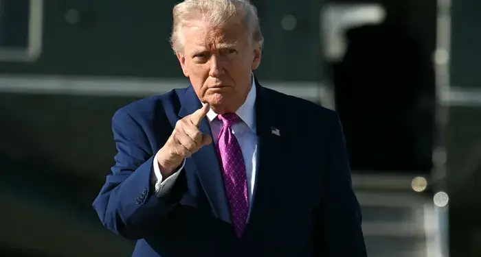 Trump Says US ‘Loading up the Ships’ Ahead of Iran Talks, Signals Military Option If Diplomacy Fails