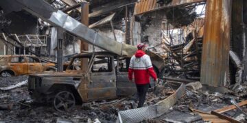 Trump dice que una fotografía de Jesús lo muestra como médico de la Cruz Roja, un grupo bombardeado en su guerra