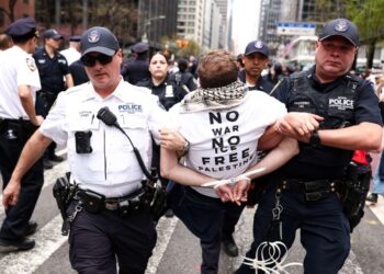 Una encuesta revela que sólo el 4 por ciento de los demócratas apoya el aumento de la ayuda militar a Israel