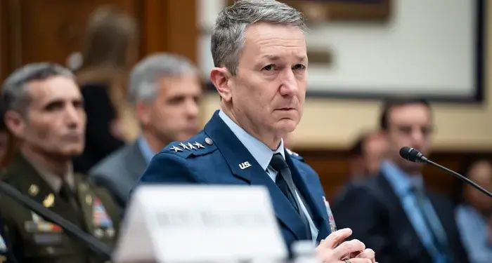 Top US General Signals Russia Is Helping Iran in War