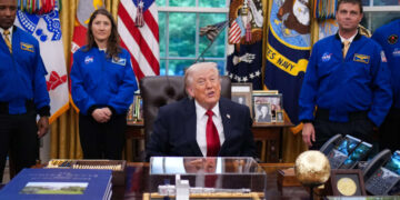 El ataque de Trump a la ciencia se intensifica con el despido de toda la Junta Nacional de Ciencias