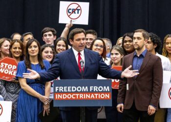 Florida crea un nuevo curso conservador de historia de EE. UU. como alternativa al AP