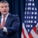 Hegseth dice que el alto el fuego “no ha terminado” mientras Trump amenaza con destruir los barcos iraníes