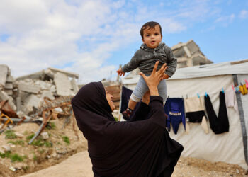 La maternidad en Gaza parece ser un cuidado incluso cuando ya no queda nada para dar