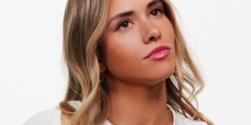 Raíces de la familia Oona McCaughan: del rock independiente a los deportes de bar