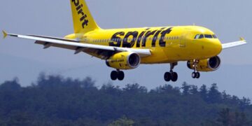 Un Airbus 319 de Spirit Airlines se acerca al Aeropuerto Regional de Manchester Boston para aterrizar, en Manchester, NH, el 2 de junio de 2023. (Charles Krupa/Foto AP)