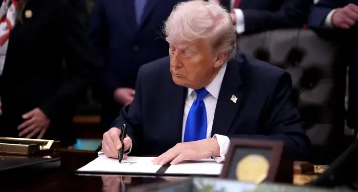 Trump Announces New 25 Percent Tariff on Cars and Trucks From EU