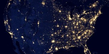 Google lanza un satélite para probar centros de datos en órbita